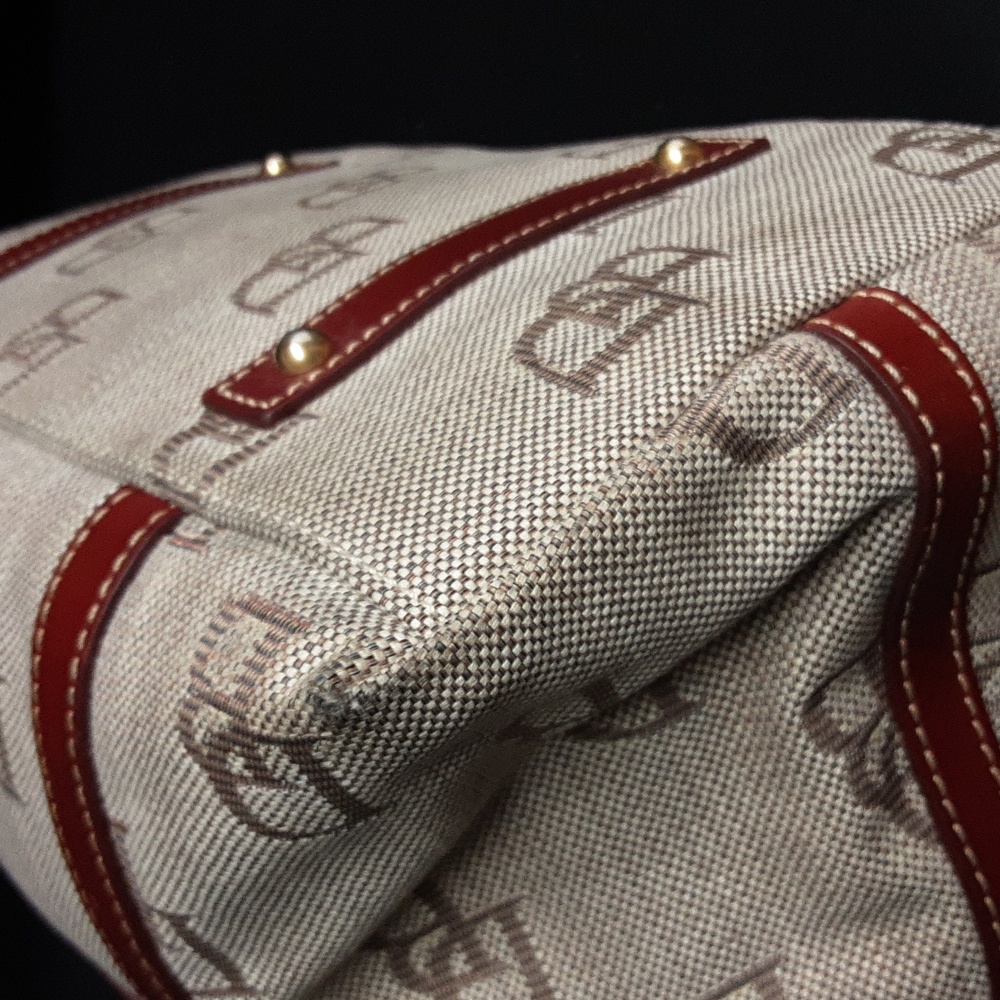 Dooney & Bourke Red and Cream Shoulder Bag - Picture 6 of 11